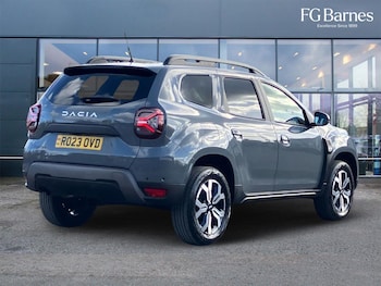 Used Dacia Duster 2023 for sale - 76371140: Photo