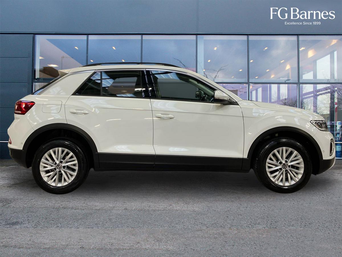 Used Volkswagen T-Roc 2022 for sale - 77131984: Photo 2