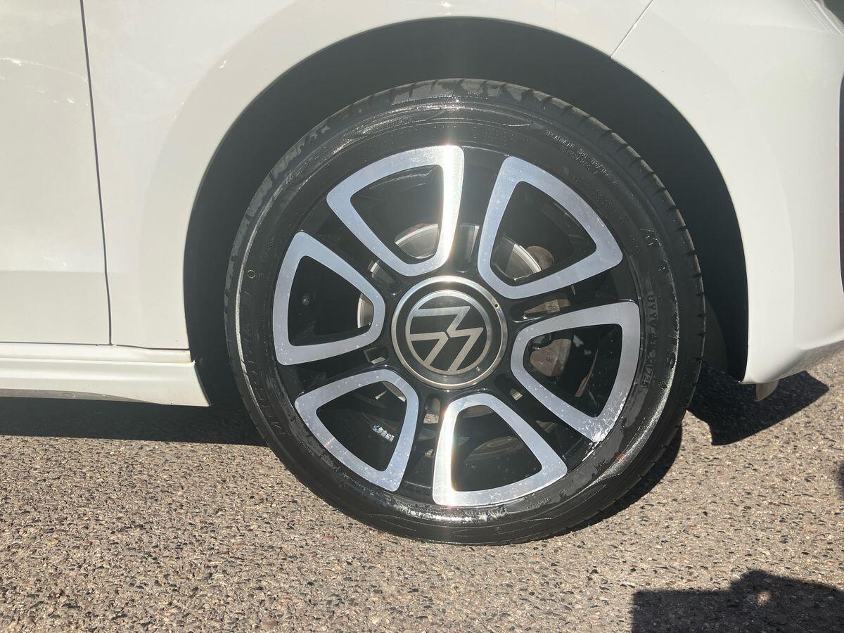 Used Volkswagen up! 2021 for sale - 76136074: Photo 11