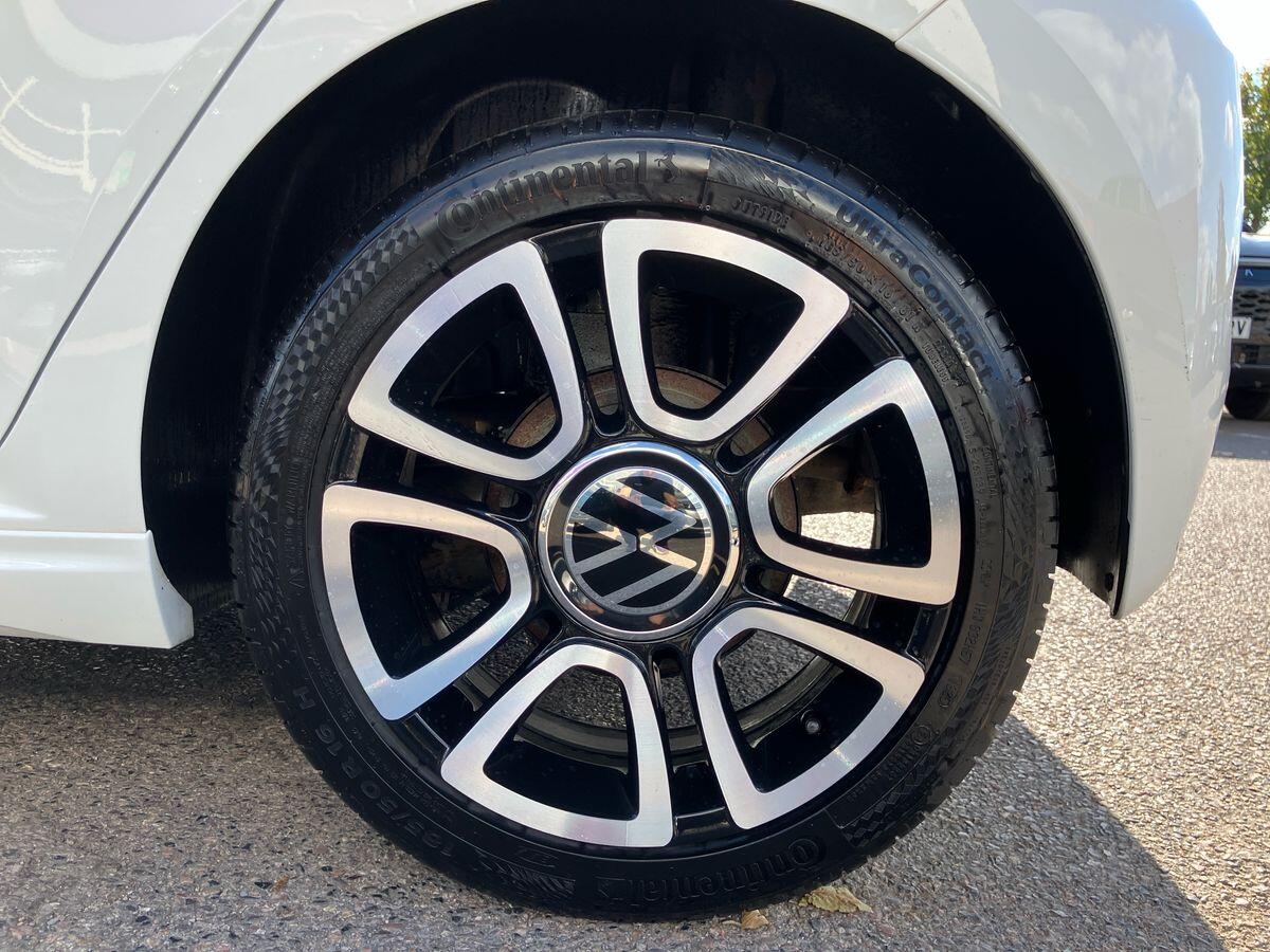 Used Volkswagen up! 2021 for sale - 76136074: Photo 49