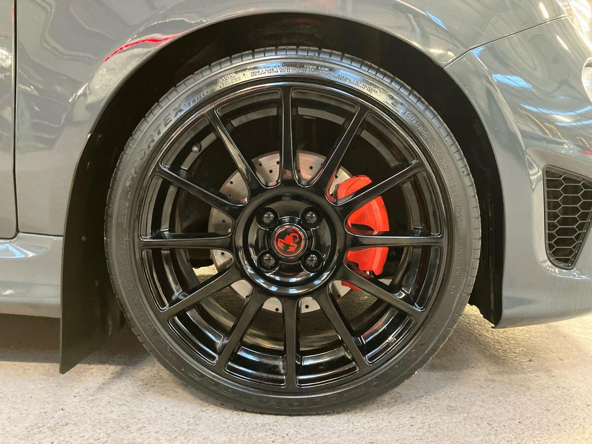 Used Abarth 695 2017 for sale - 77109120: Photo 11