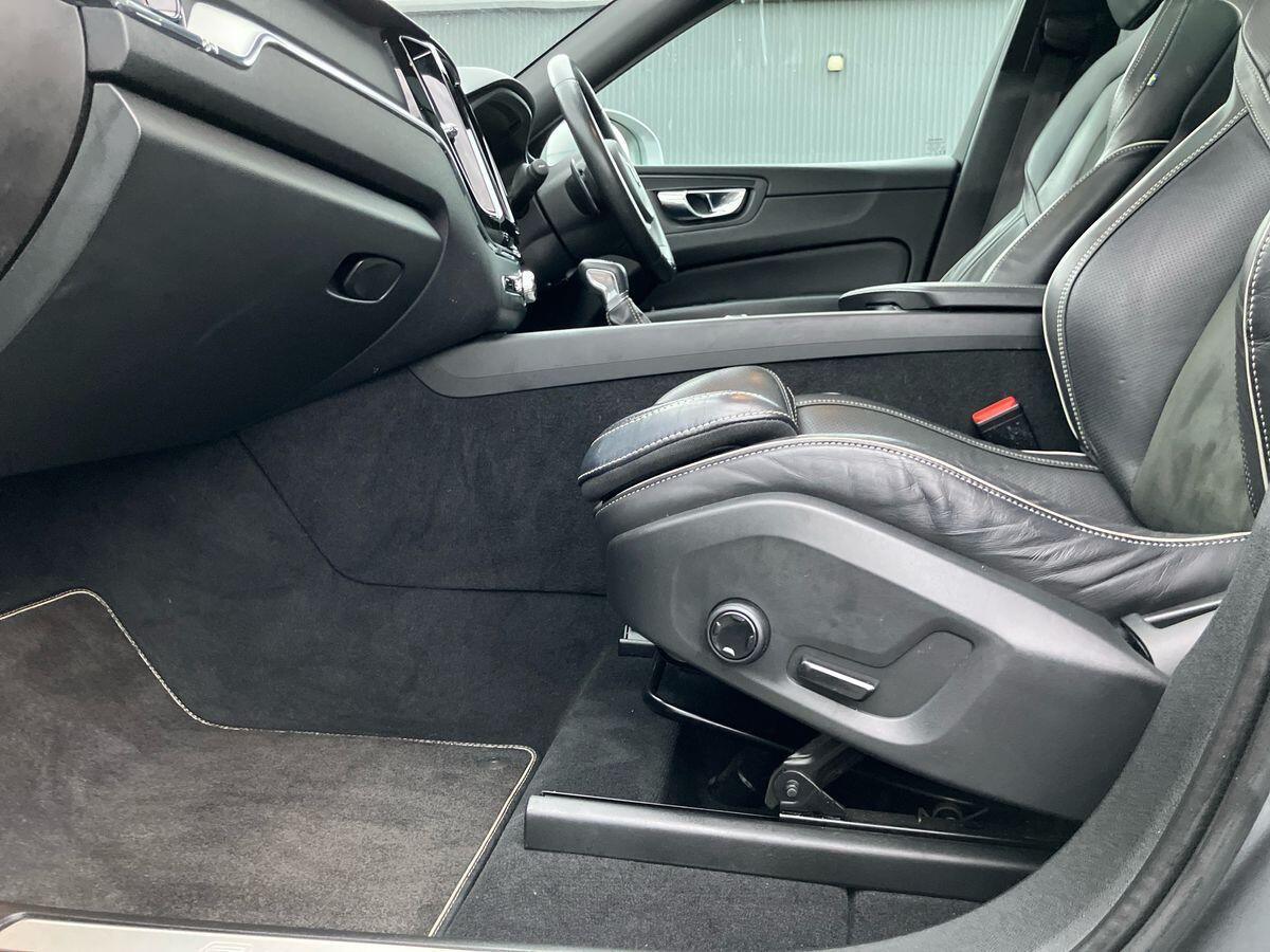 Used Volvo XC60 2019 for sale - 76866159: Photo 43