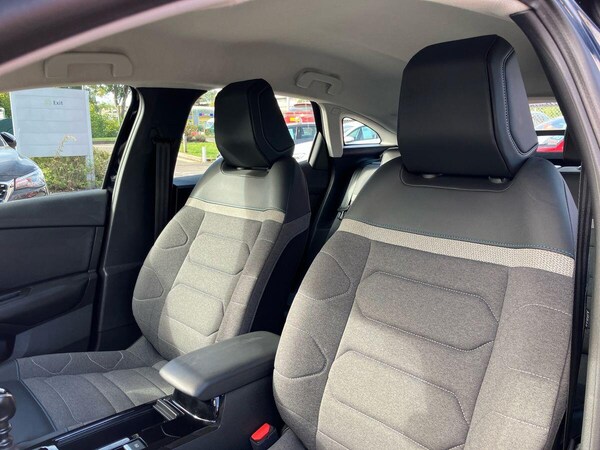 Used Citroen C4 2023 for sale - 76123096: Photo 38
