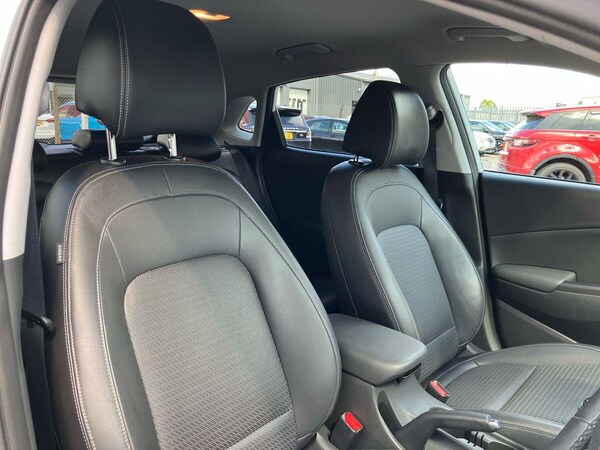 Used Hyundai KONA 2020 for sale - 76060795: Photo 44