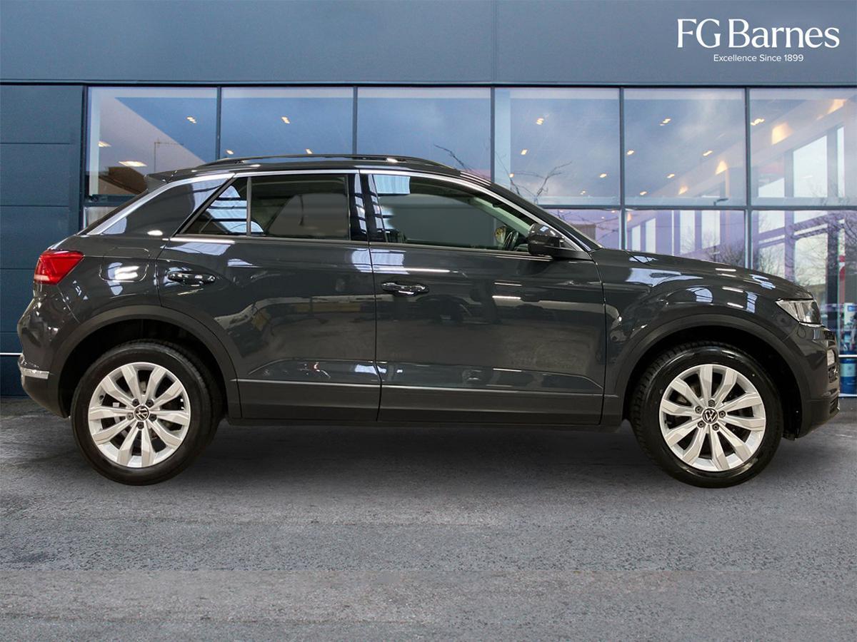 Used Volkswagen T-Roc 2020 for sale - 76990407: Photo 2