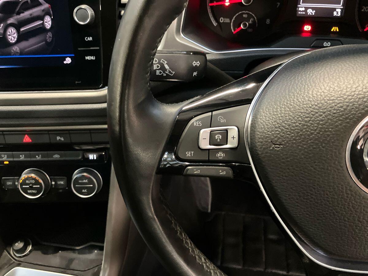 Used Volkswagen T-Roc 2020 for sale - 76990407: Photo 26