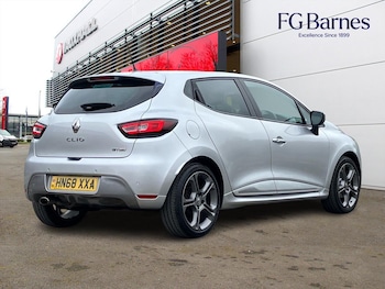 Used Renault Clio 2018 for sale - 76360736: Photo