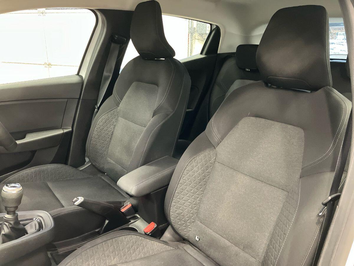 Used Renault Clio 2021 for sale - 76360511: Photo 37