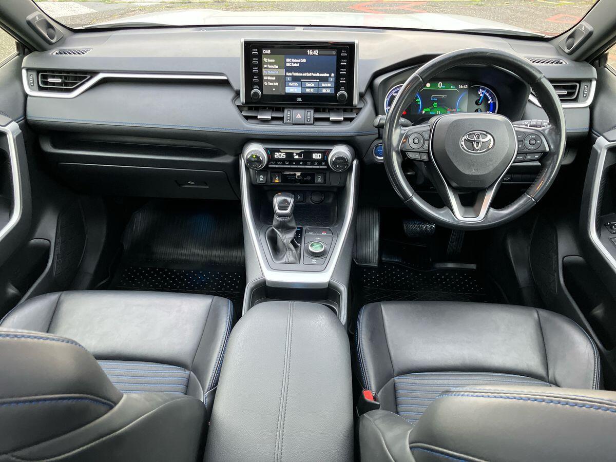 Used Toyota RAV4 2019 for sale - 76657712: Photo 15