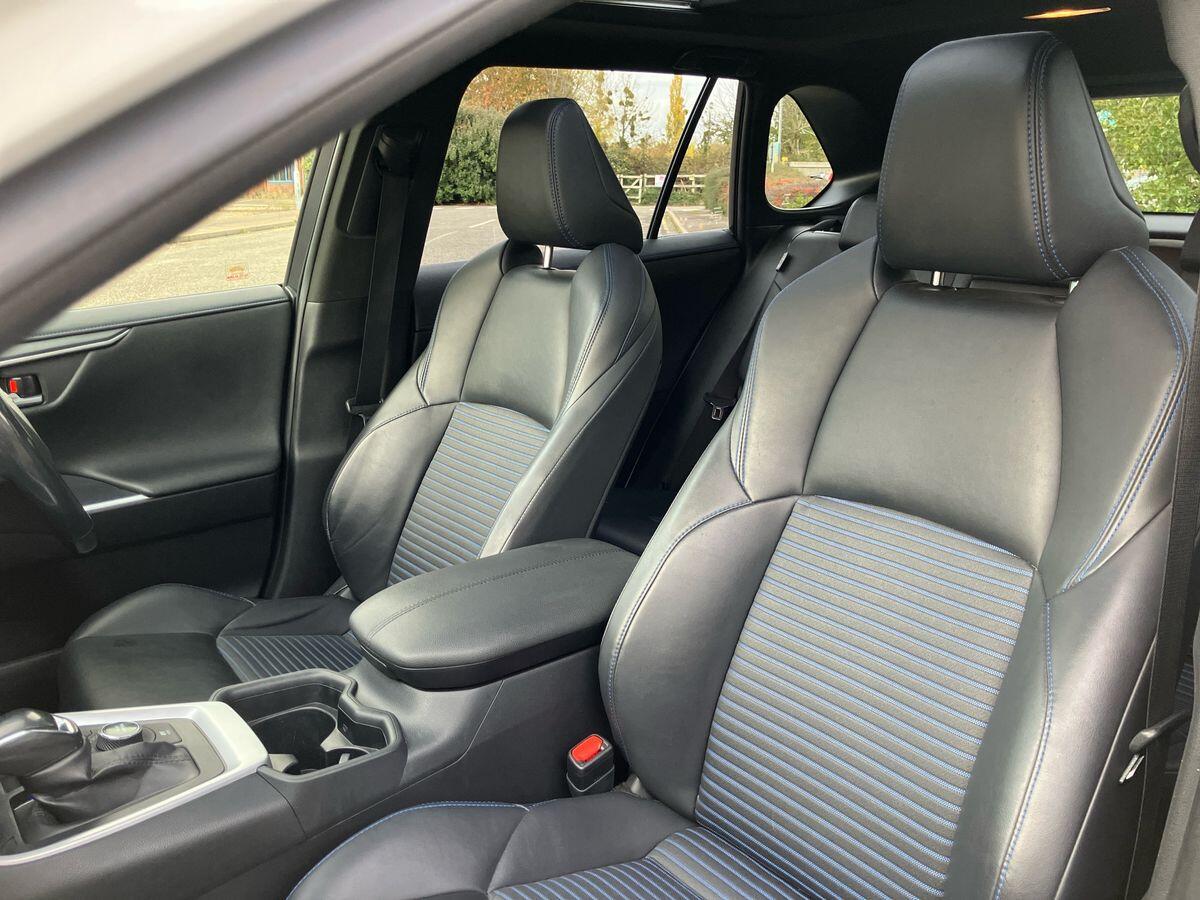 Used Toyota RAV4 2019 for sale - 76657712: Photo 44