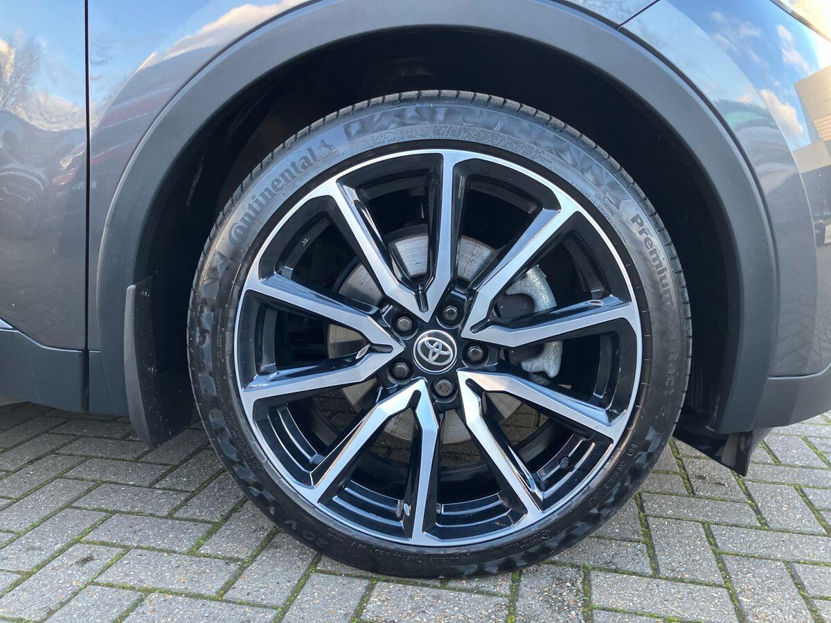 Used Toyota C-HR 2024 for sale - 76898225: Photo 11