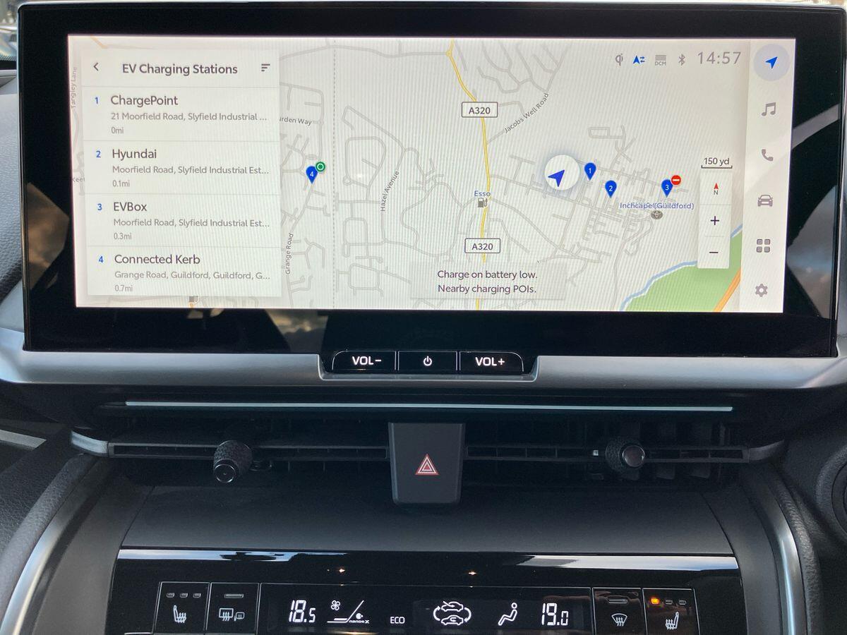 Used Toyota C-HR 2024 for sale - 76898225: Photo 23