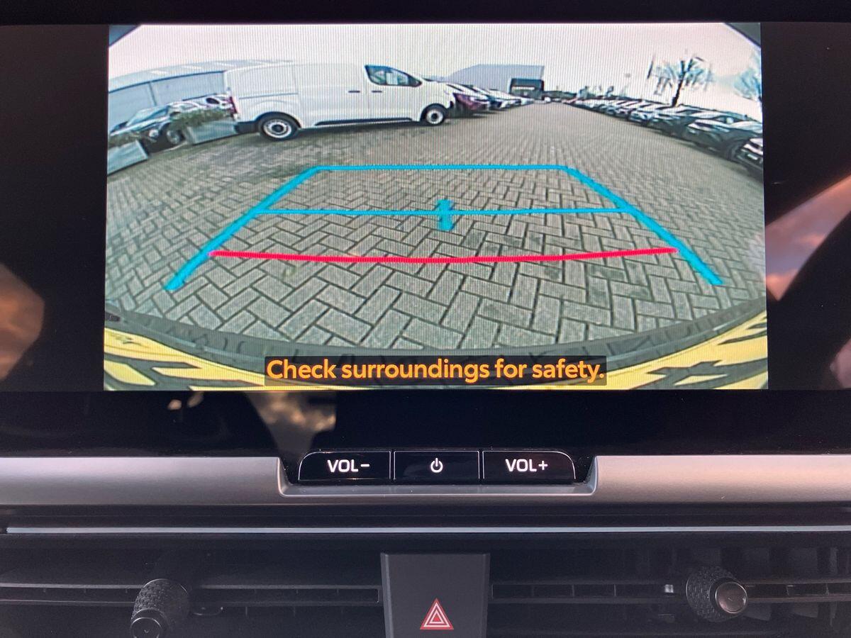 Used Toyota C-HR 2024 for sale - 76898225: Photo 25