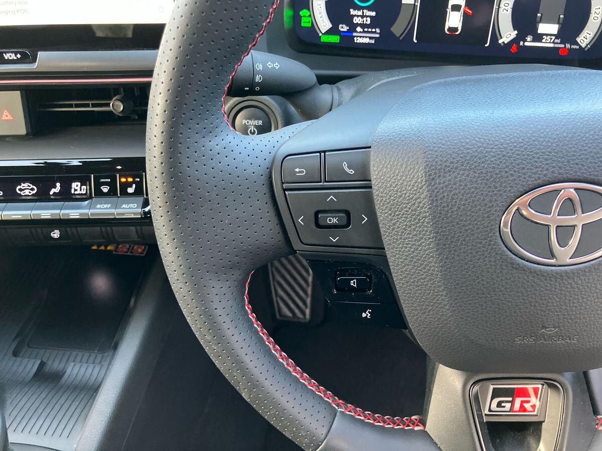 Used Toyota C-HR 2024 for sale - 76898225: Photo 27