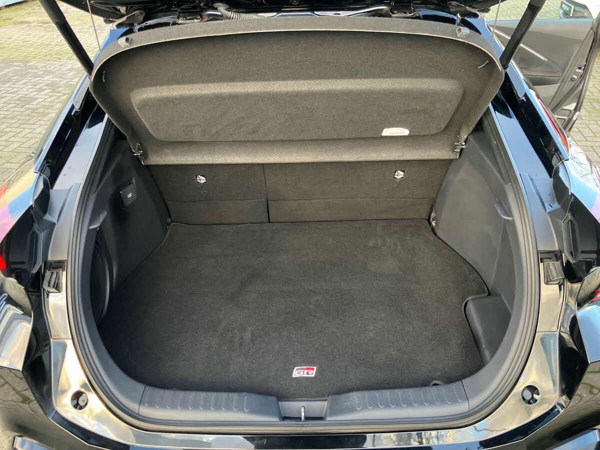 Used Toyota C-HR 2024 for sale - 76898225: Photo 30