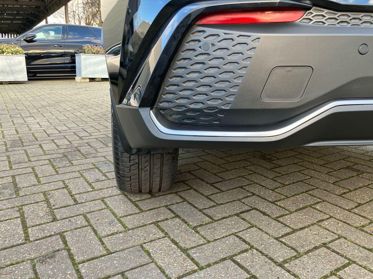 Used Toyota C-HR 2024 for sale - 76898225: Photo 56