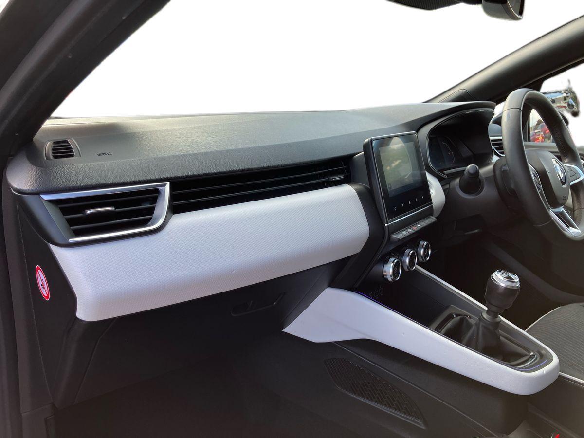 Used Renault Clio 2022 for sale - 76060009: Photo 17