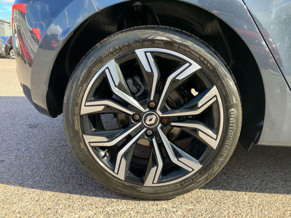 Used Renault Clio 2022 for sale - 76060009: Photo 31