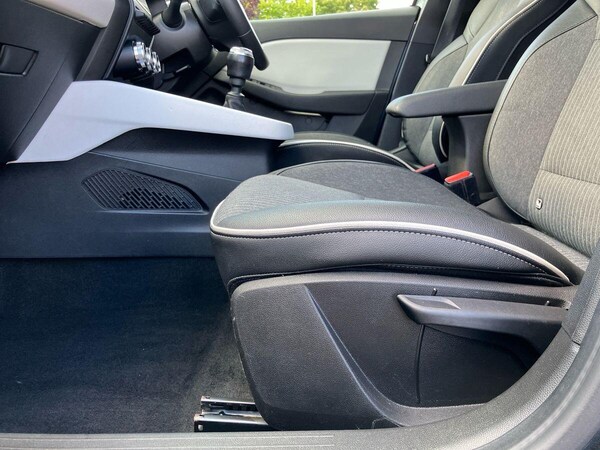 Used Renault Clio 2022 for sale - 76060009: Photo 37