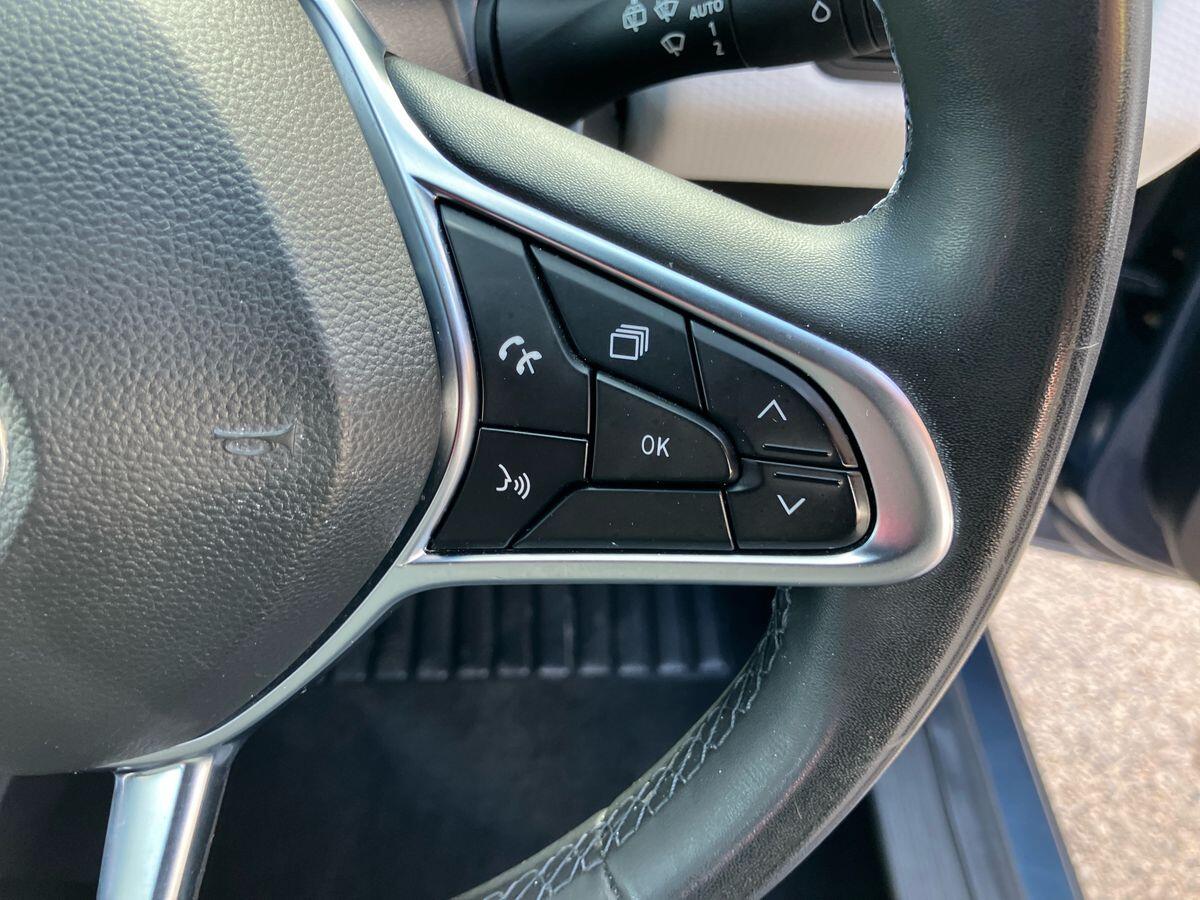 Used Renault Clio 2022 for sale - 76060009: Photo 41