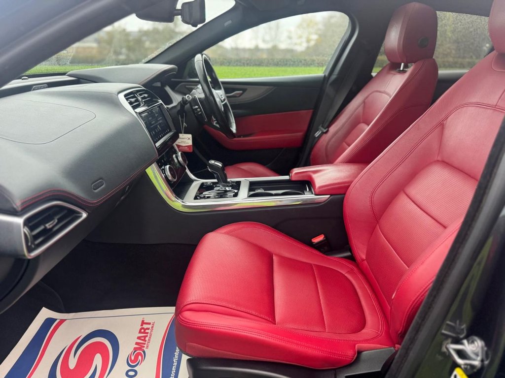 Used Jaguar XE 2020 for sale - 76649572: Photo 23