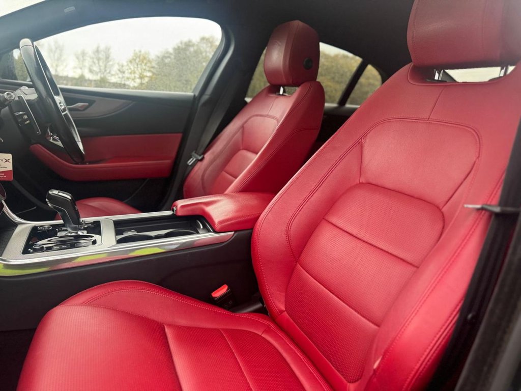 Used Jaguar XE 2020 for sale - 76649572: Photo 26