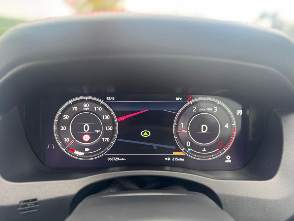 Used Jaguar XE 2020 for sale - 76649572: Photo 33