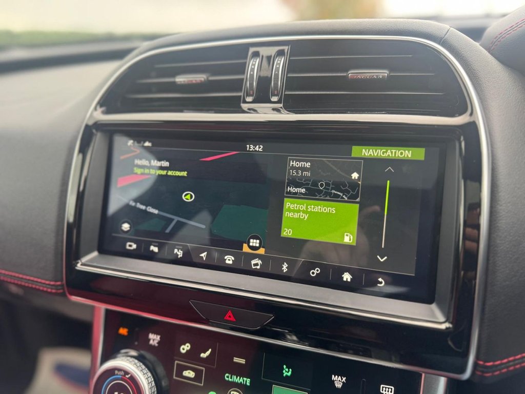 Used Jaguar XE 2020 for sale - 76649572: Photo 40