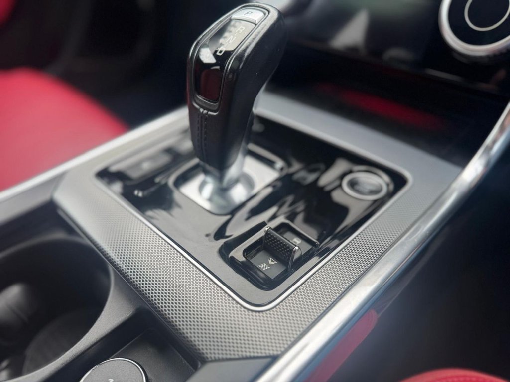 Used Jaguar XE 2020 for sale - 76649572: Photo 44