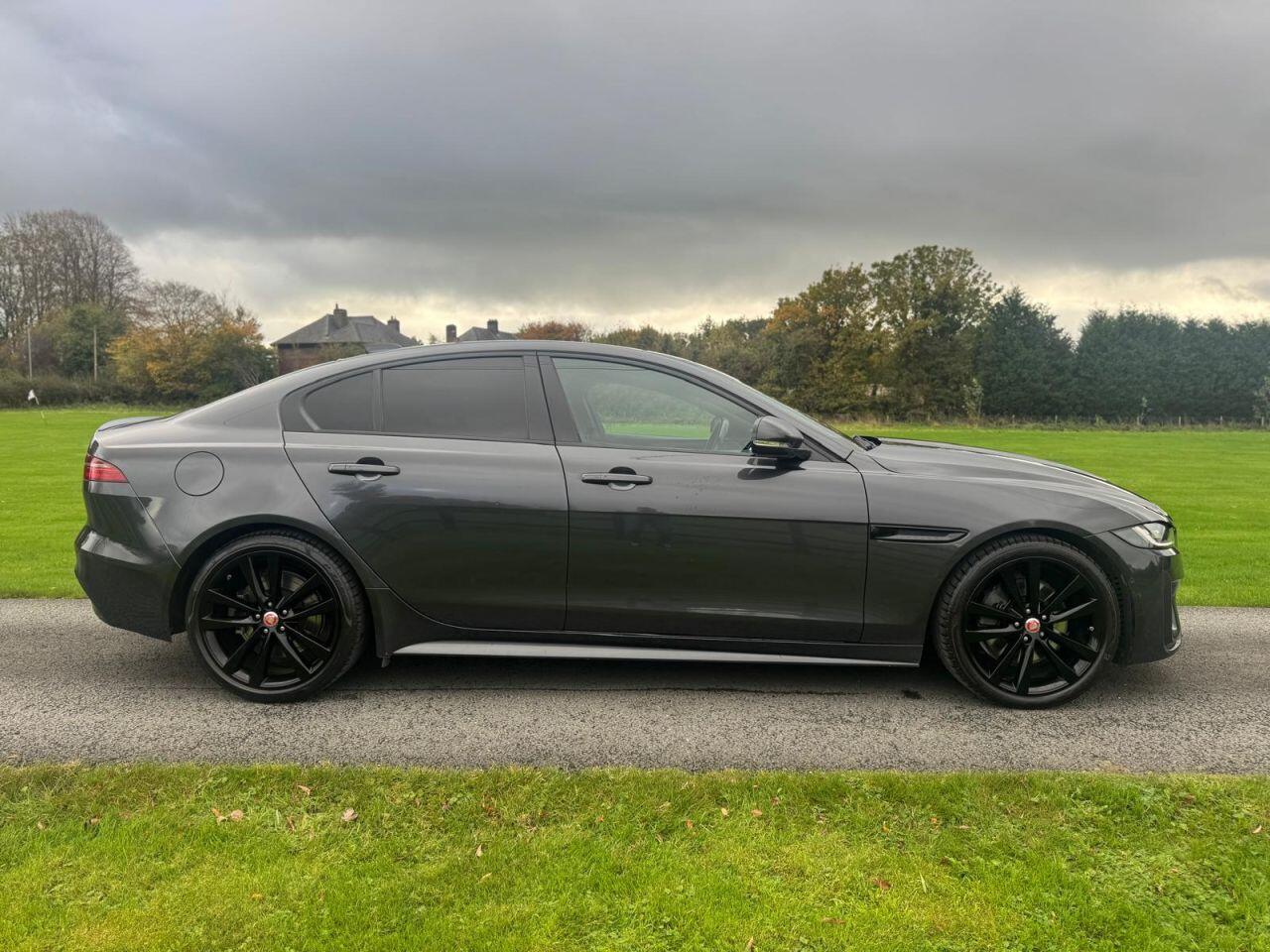 Used Jaguar XE 2020 for sale - 76572034: Photo 2