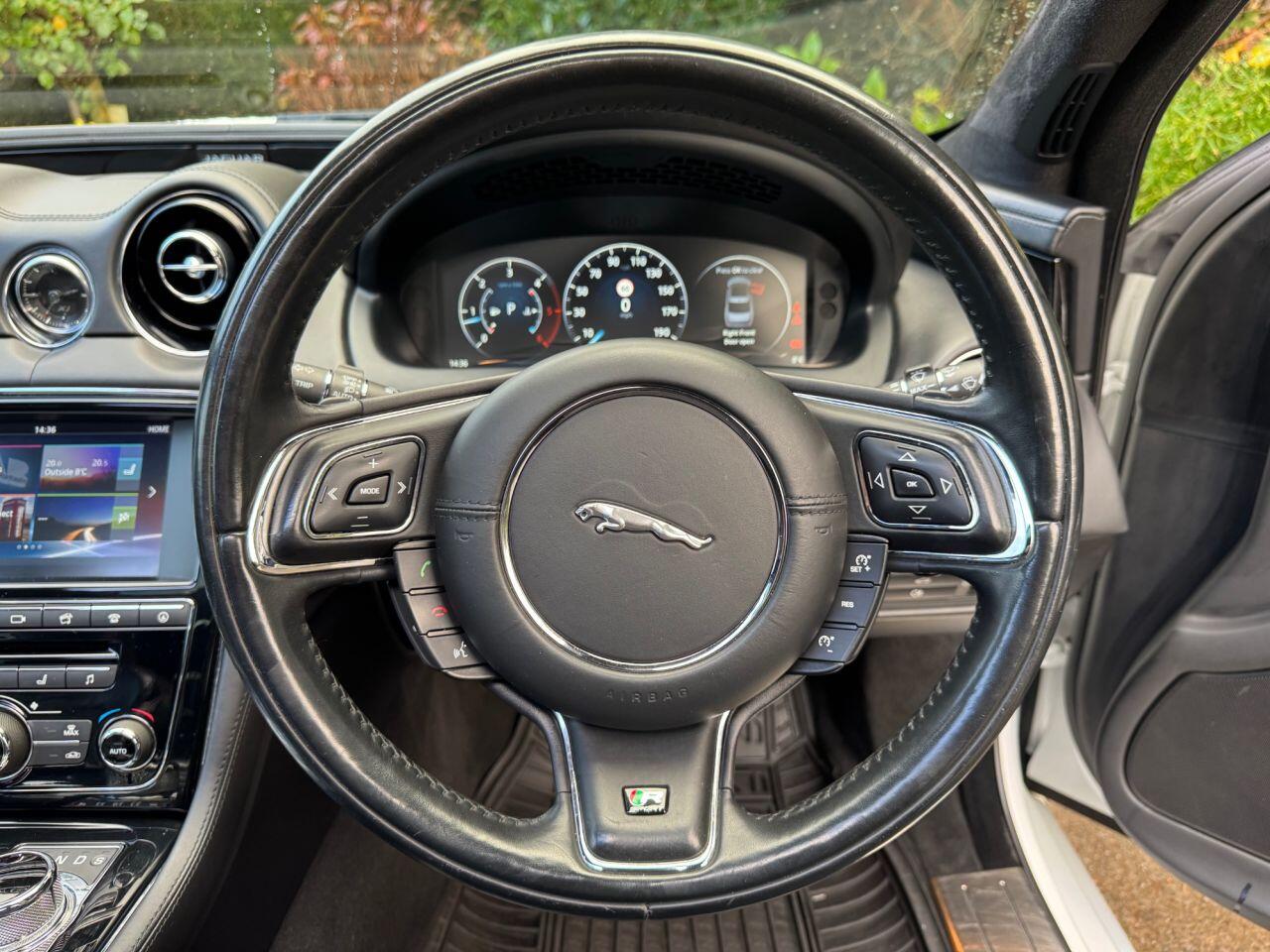 Used Jaguar XJ 2017 for sale - 76619816: Photo 21