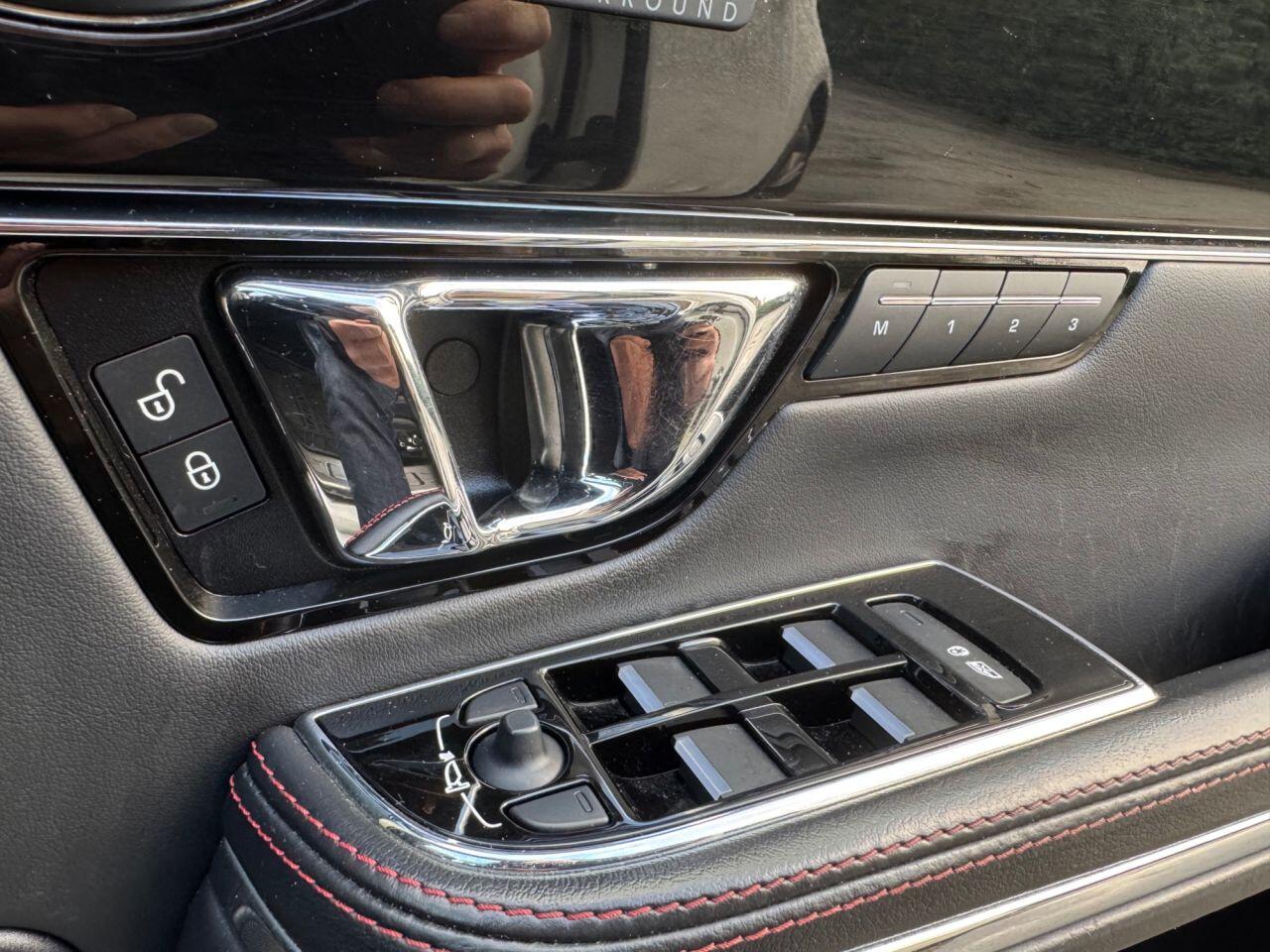 Used Jaguar XJ 2017 for sale - 76619816: Photo 33