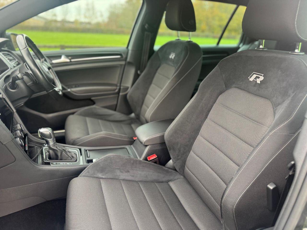 Used Volkswagen Golf 2019 for sale - 76572133: Photo 26