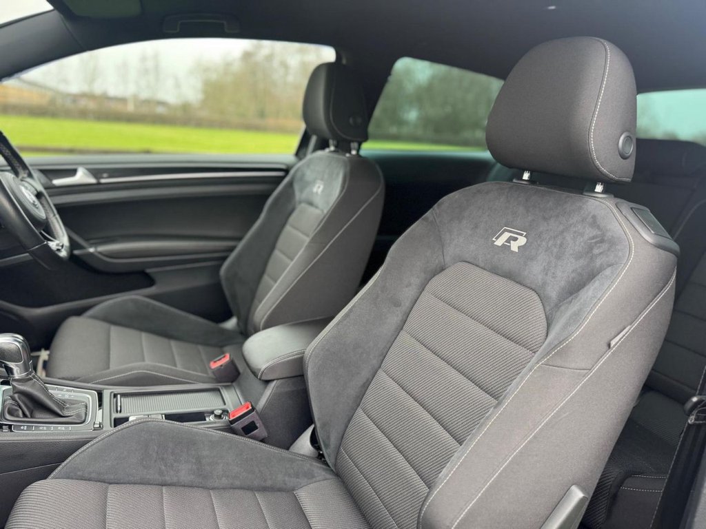 Used Volkswagen Golf 2019 for sale - 77332928: Photo 28