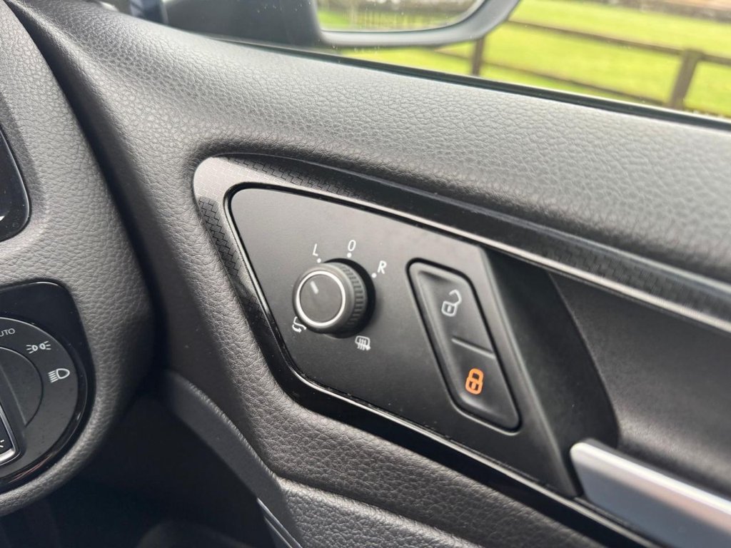 Used Volkswagen Golf 2019 for sale - 77332928: Photo 41