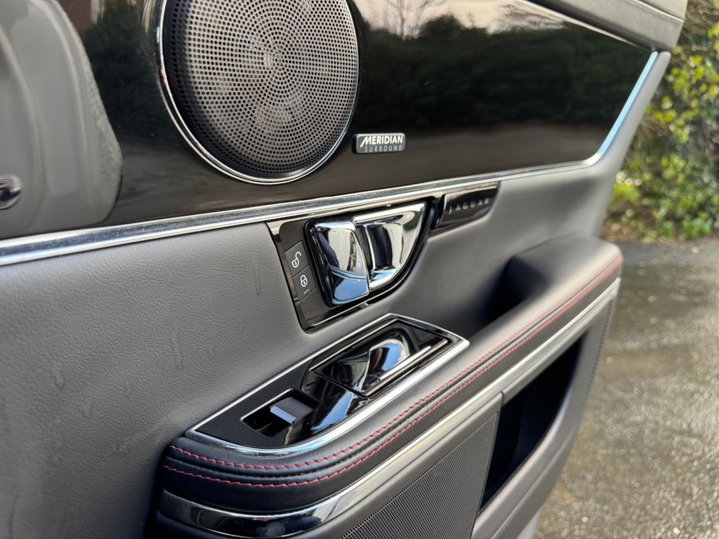 Used Jaguar XJ 2017 for sale - 76649580: Photo 29