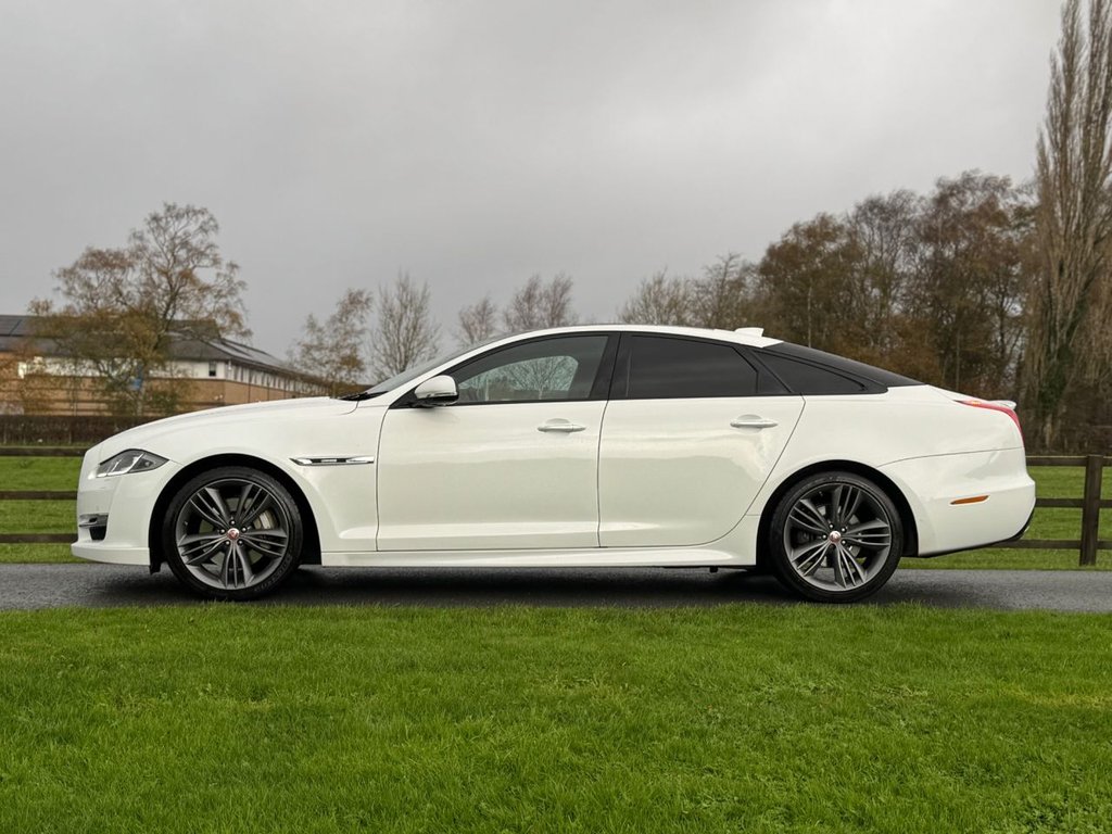 Used Jaguar XJ 2017 for sale - 76649580: Photo 8