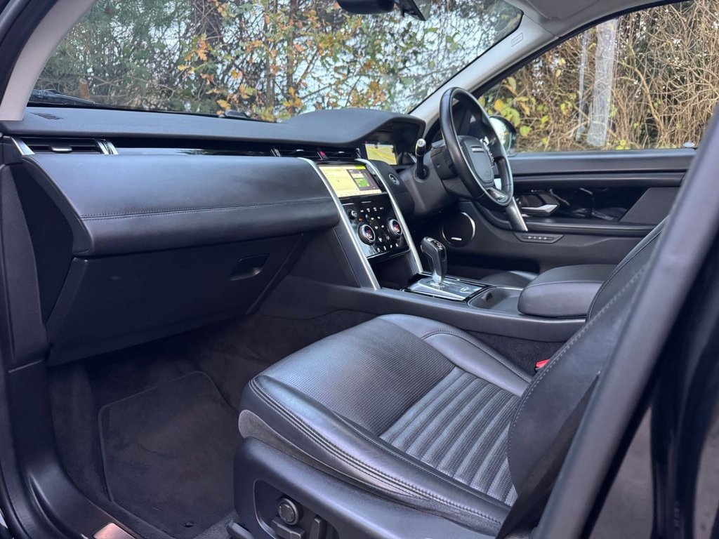 Used Land Rover Discovery Sport 2019 for sale - 76655045: Photo 14