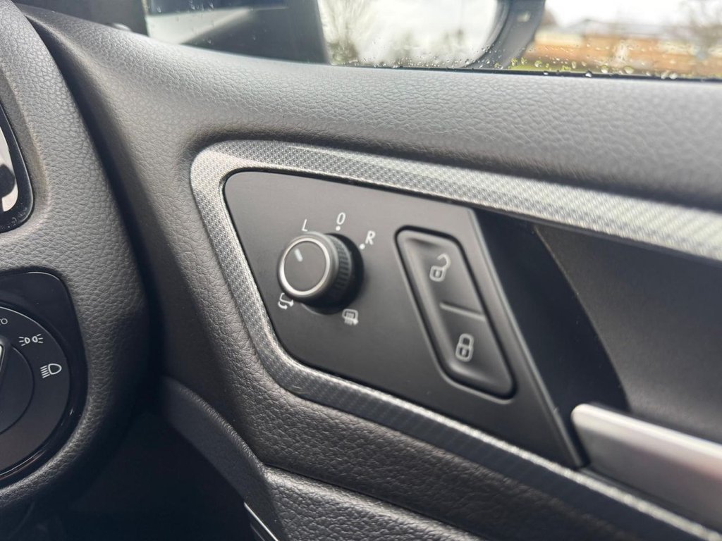 Used Volkswagen Golf 2018 for sale - 77172345: Photo 39