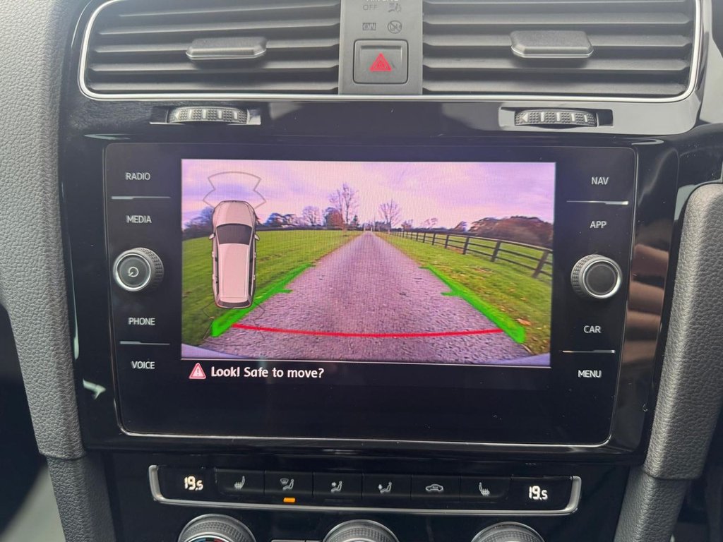 Used Volkswagen Golf 2019 for sale - 76649582: Photo 32