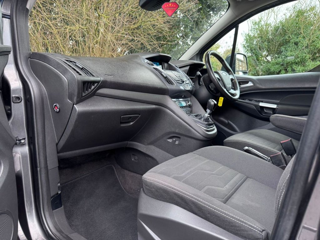 Used Ford Grand Tourneo Connect 2016 for sale - 77263402: Photo 21