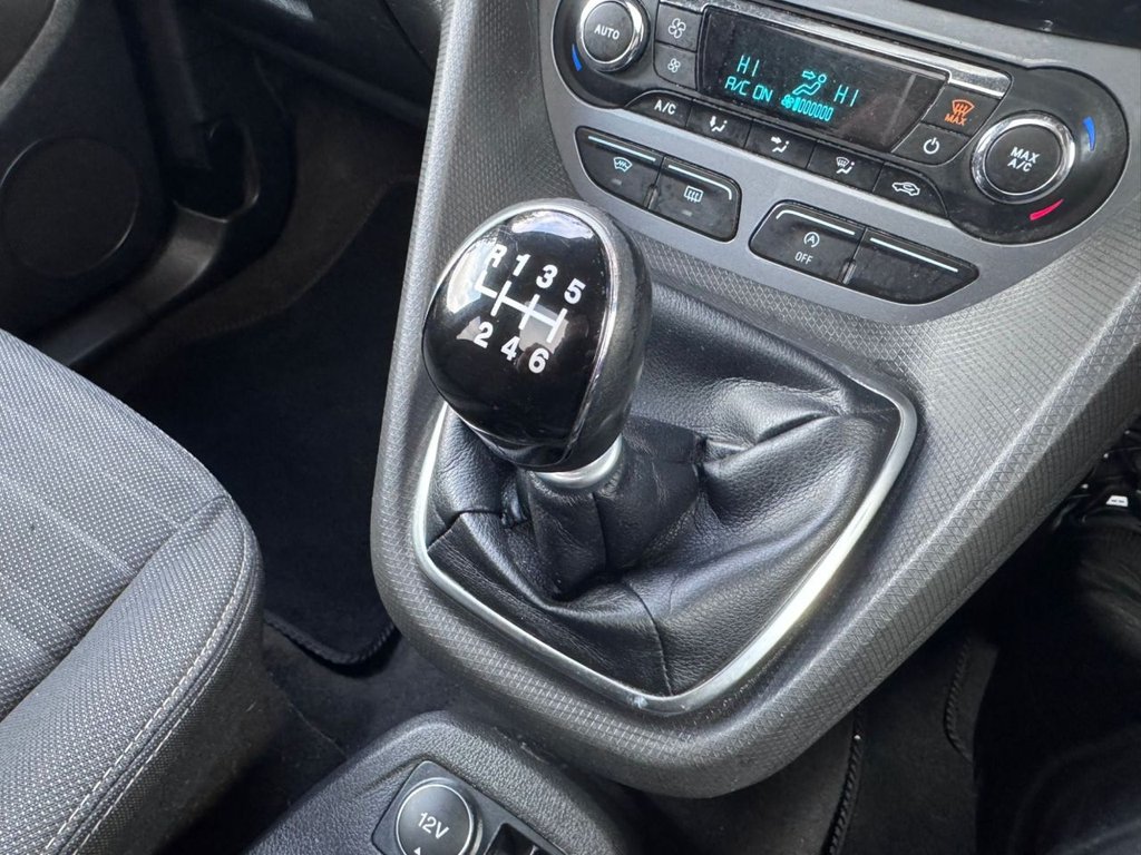 Used Ford Grand Tourneo Connect 2016 for sale - 77263402: Photo 27