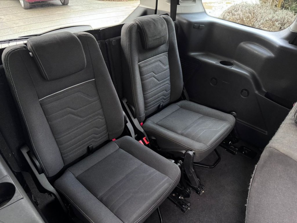 Used Ford Grand Tourneo Connect 2016 for sale - 77263402: Photo 34