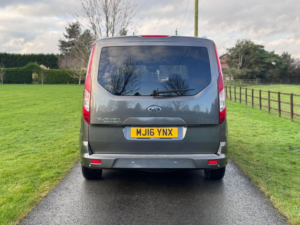 Used Ford Grand Tourneo Connect 2016 for sale - 77263402: Photo 6