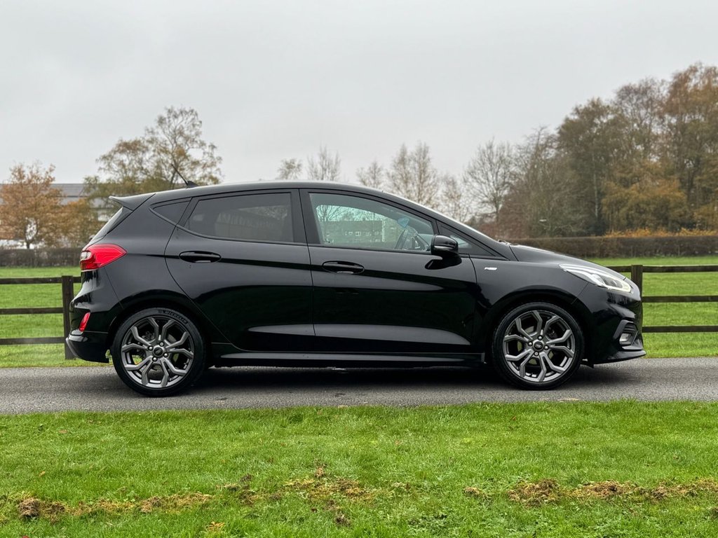 Used Ford Fiesta 2019 for sale - 76649576: Photo 3