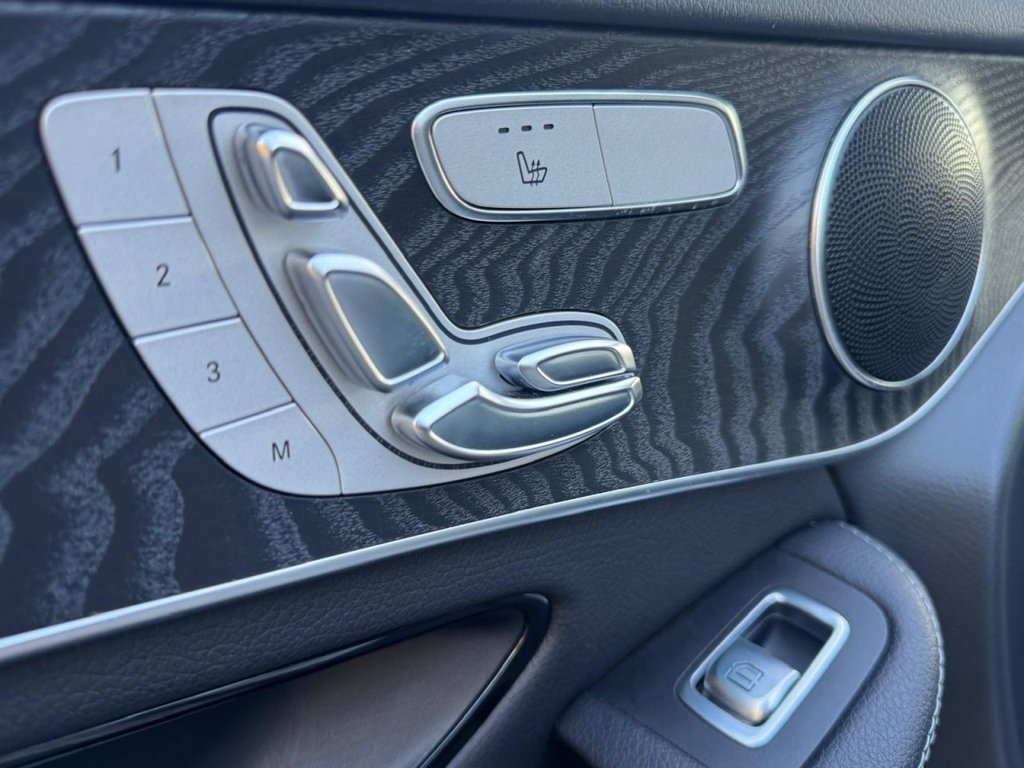 Used Mercedes-Benz GLC 2018 for sale - 76649579: Photo 27