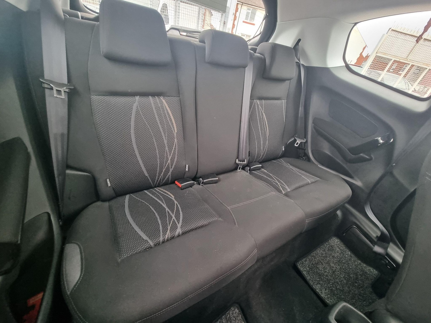 Used Peugeot 208 2014 for sale - 77723397: Photo 6