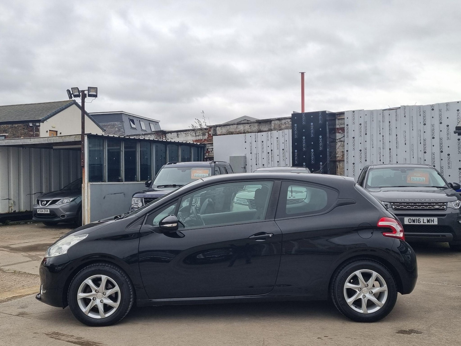 Used Peugeot 208 2014 for sale - 77723397: Photo 7