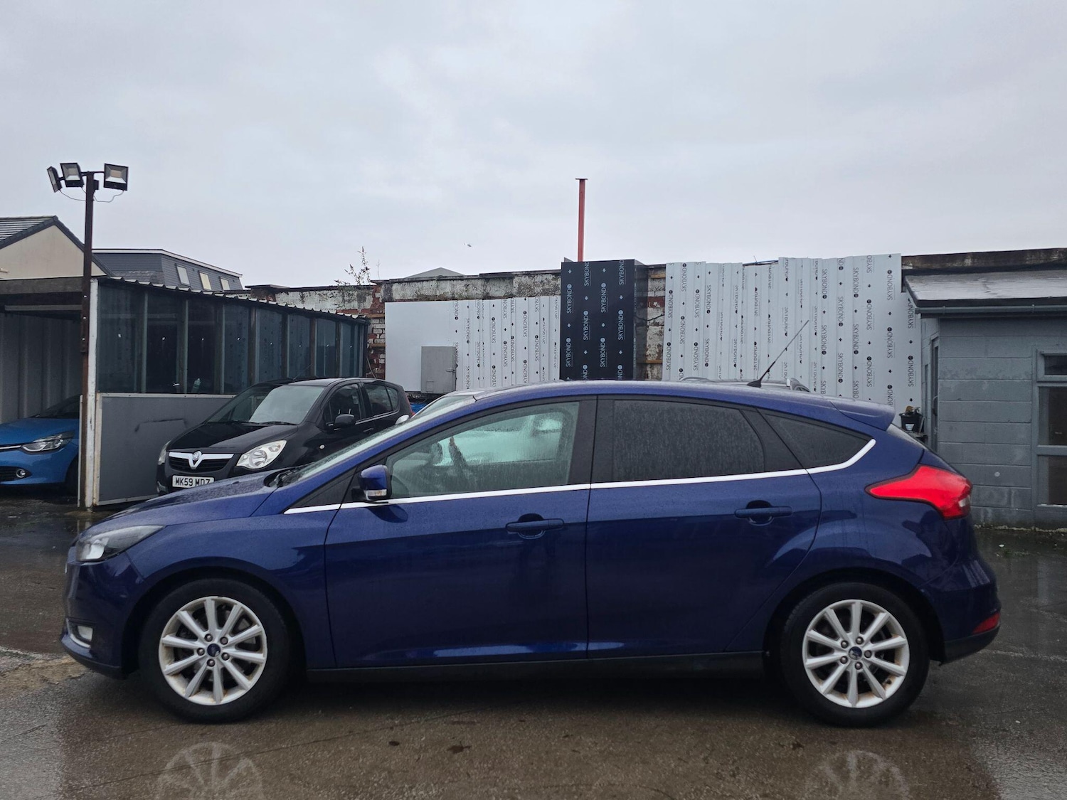 Used Ford Focus 2015 for sale - 76824837: Photo 4