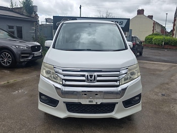 Used Honda Stepwagon 2013 for sale - 78898091: Photo